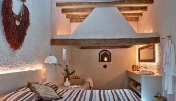 Resa Esatates for sale finca st rafael Ibiza modern 1 bedroom 2.jpg